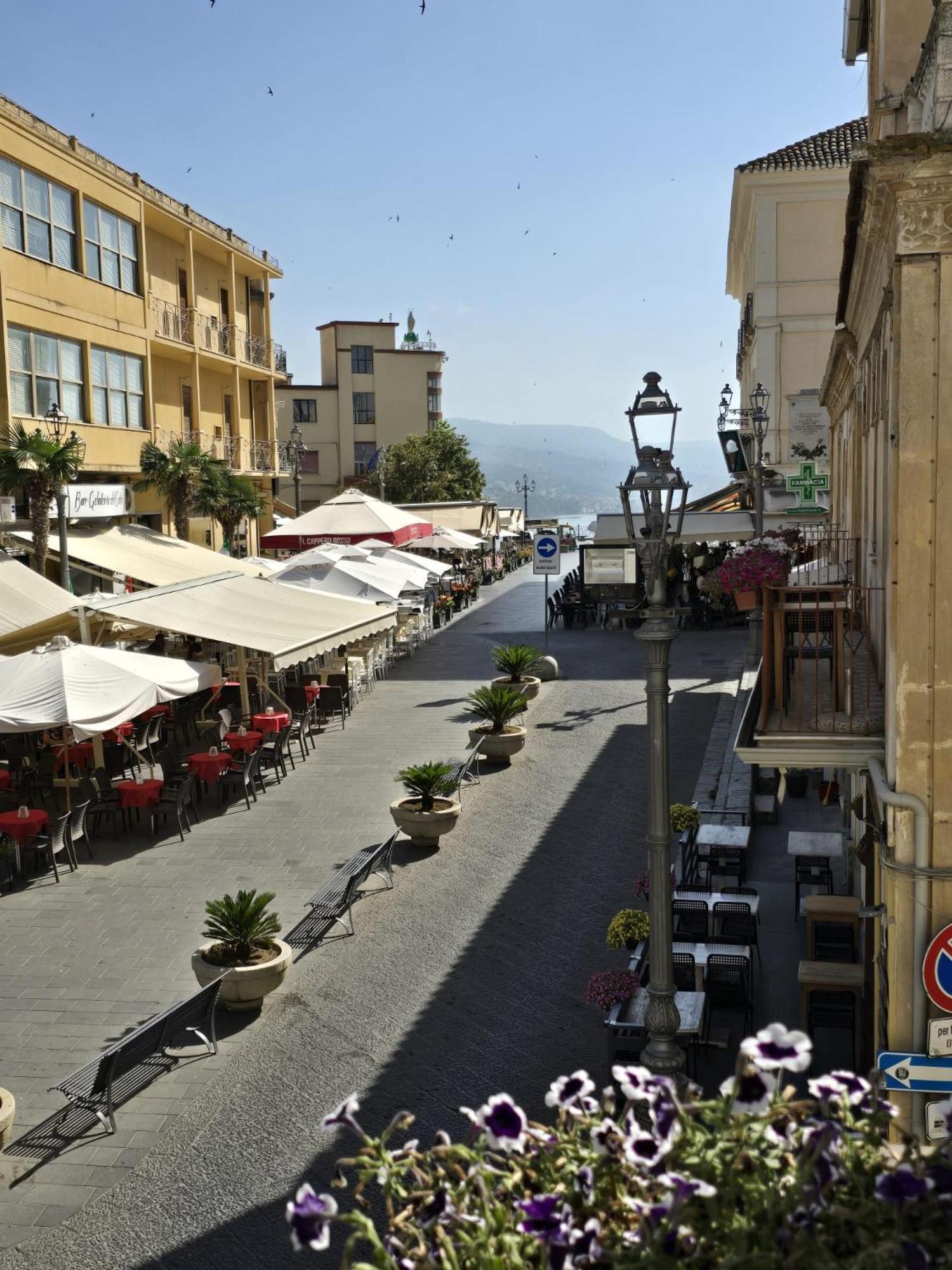 La Meridiana - Centro Storico Di Pizzo Panzió Kültér fotó